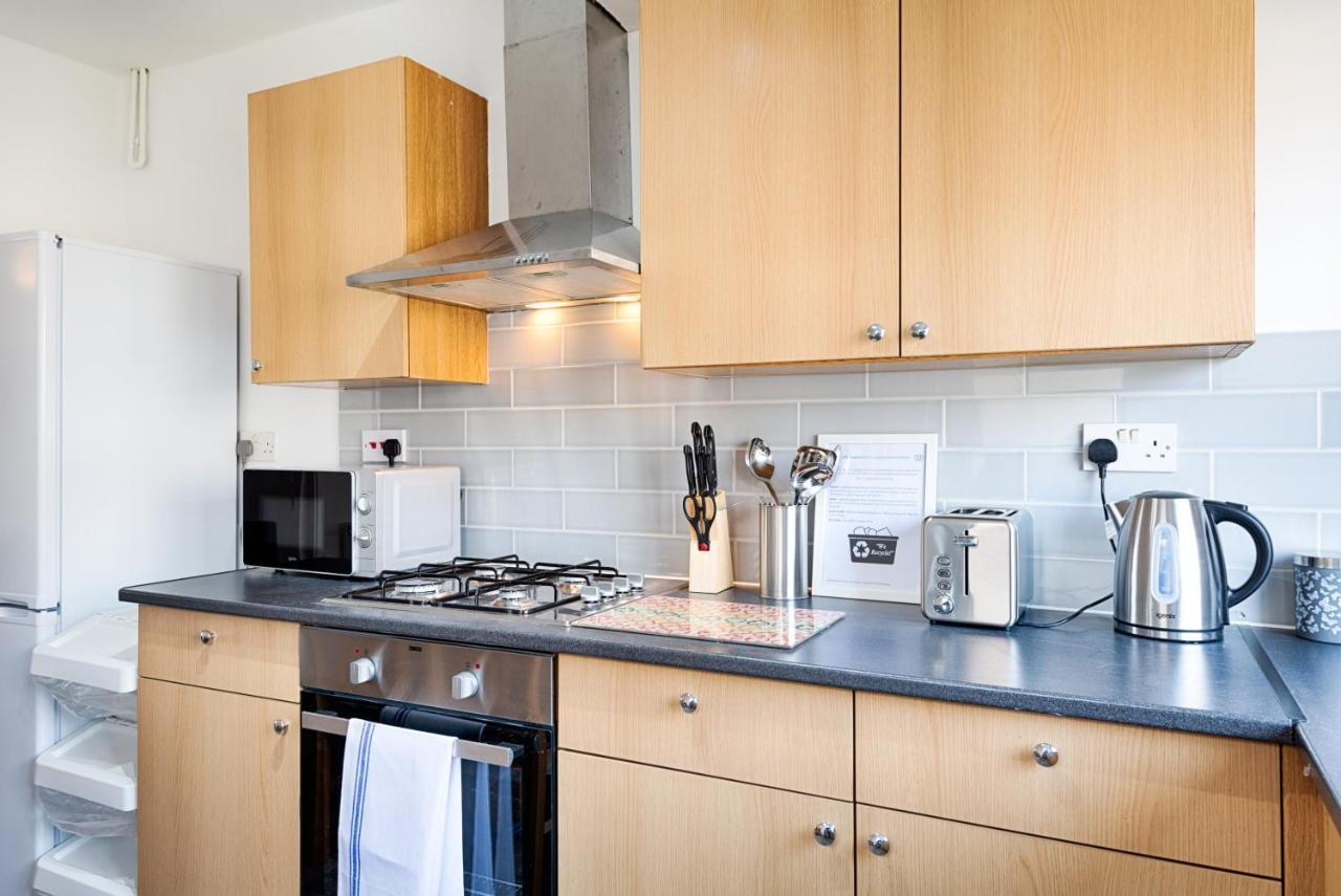 City Centre, Parking, Smart Tv'S In All Rooms سوانسي المظهر الخارجي الصورة
