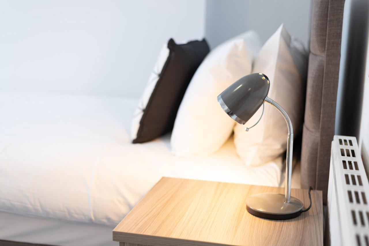 City Centre, Parking, Smart Tv'S In All Rooms سوانسي المظهر الخارجي الصورة