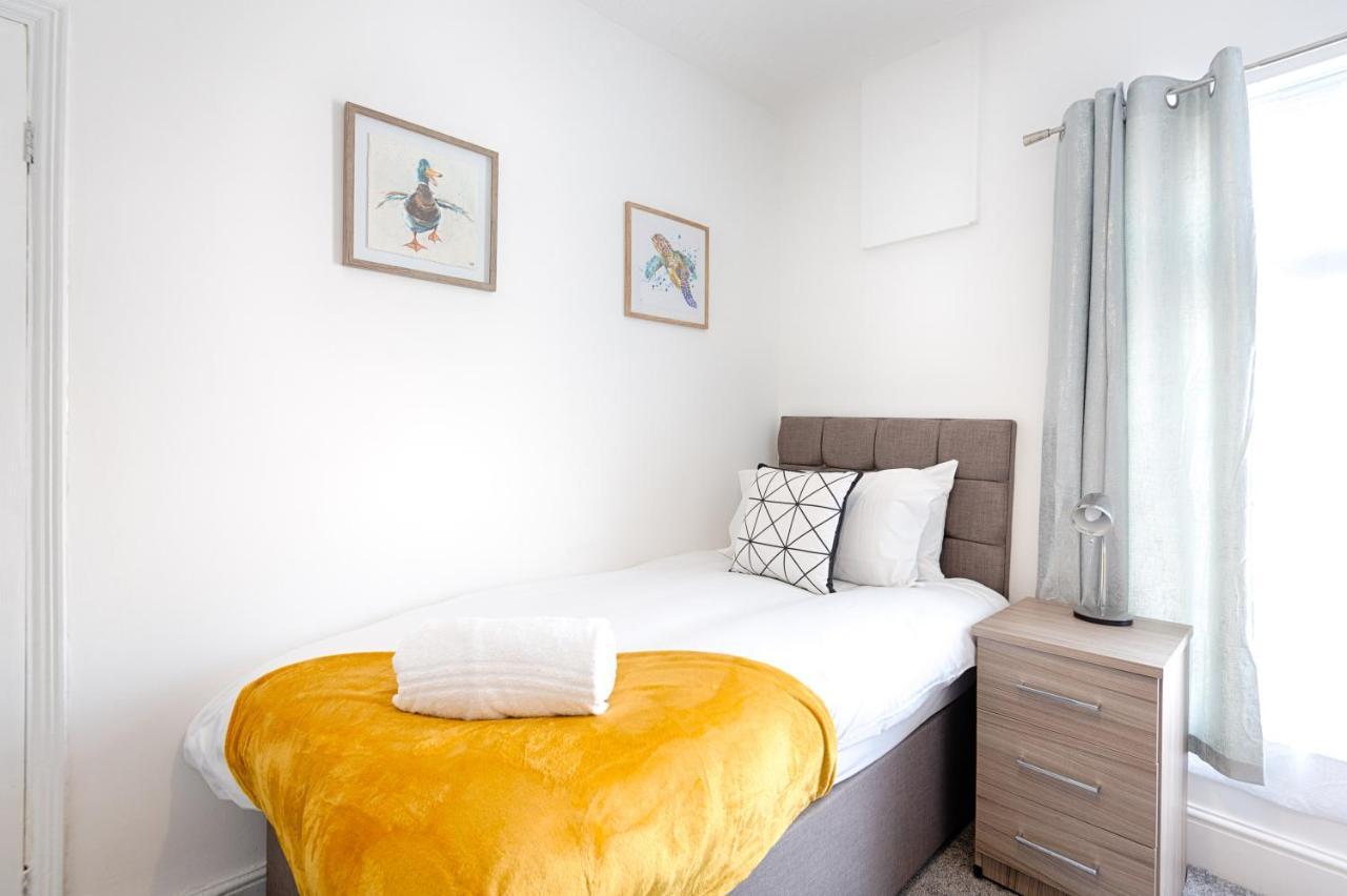 City Centre, Parking, Smart Tv'S In All Rooms سوانسي المظهر الخارجي الصورة
